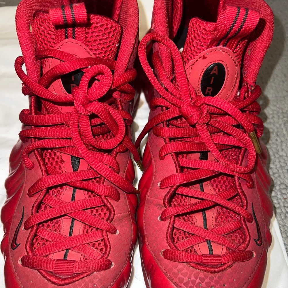 Red Nike Foamposite men size 10.5